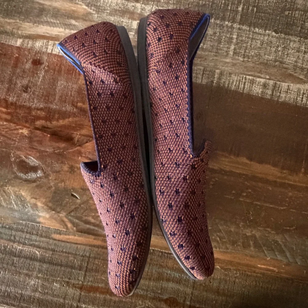 Rothys brand rothy